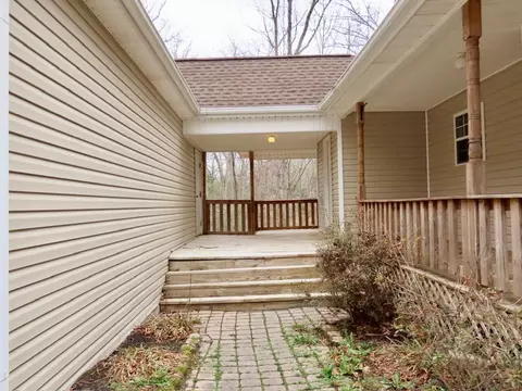 Exterior - 82 Rollohank Trl, Corbin, KY 40701 photo 6 of 25