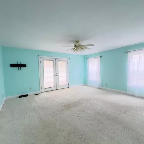Bedroom - 82 Rollohank Trl, Corbin, KY 40701 photo 1 of 6