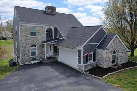 3002 Woodland Ln, Corbin, KY 40701