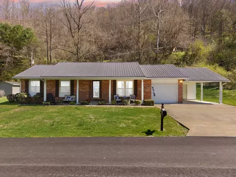 91 Maplewood Vlg, Banner, KY 41603
