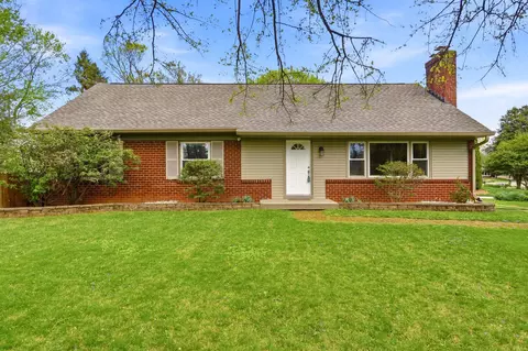 611 Rudy Ln, Louisville, KY 40207