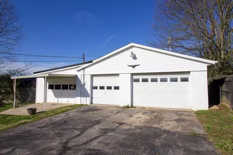 207 Fairview Ave, Mount Sterling, KY 40353