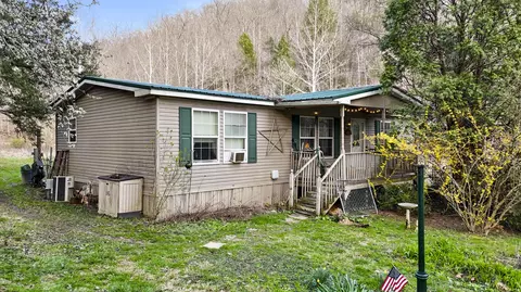 1450 Lower Cane Creek Rd, Stanton, KY 40380