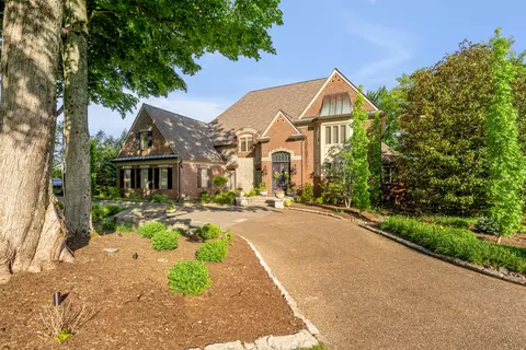1884 Honey Spring Pl, Lexington, KY 40502