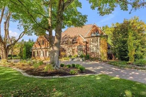 1884 Honey Spring Pl, Lexington, KY 40502