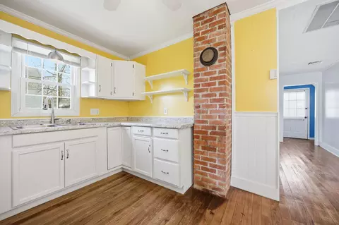 Kitchen - 115 Wright St, Stamping Ground, KY 40379 photo 3 of 3