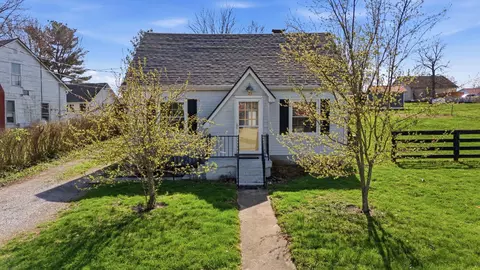 Exterior - 115 Wright St, Stamping Ground, KY 40379 photo 6 of 6