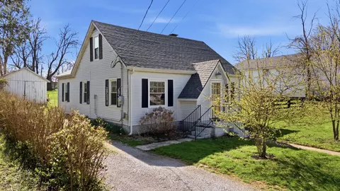 Exterior - 115 Wright St, Stamping Ground, KY 40379 photo 2 of 6