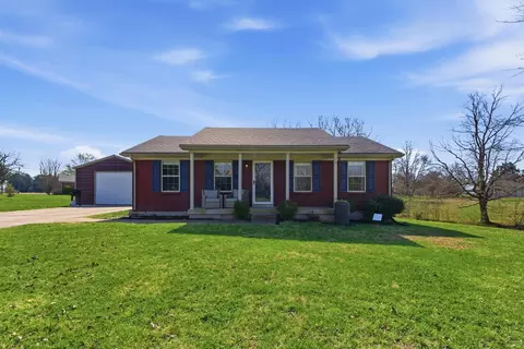 101 Pinehurst Dr, Bardstown, KY 40004