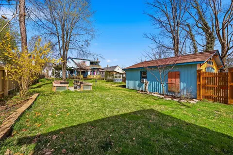 Exterior - 119 E Stephens St, Midway, KY 40347 photo 15 of 24