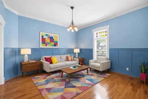 Living - 119 E Stephens St, Midway, KY 40347 photo 1 of 3