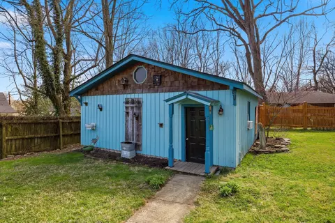 Exterior - 119 E Stephens St, Midway, KY 40347 photo 21 of 24