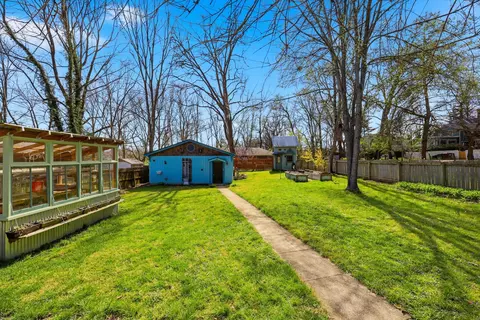 Exterior - 119 E Stephens St, Midway, KY 40347 photo 11 of 24