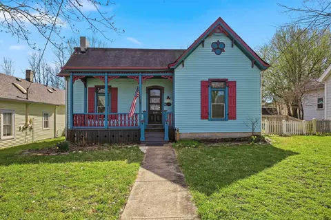 119 E Stephens St, Midway, KY 40347