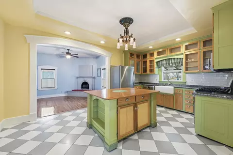 Kitchen - 119 E Stephens St, Midway, KY 40347 photo 1 of 4