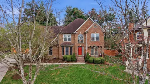 704 Maple Ridge Ln, Lexington, KY 40509