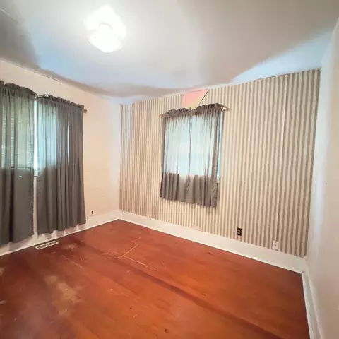 Bedroom - 126 18th St, Corbin, KY 40701 photo 3 of 4