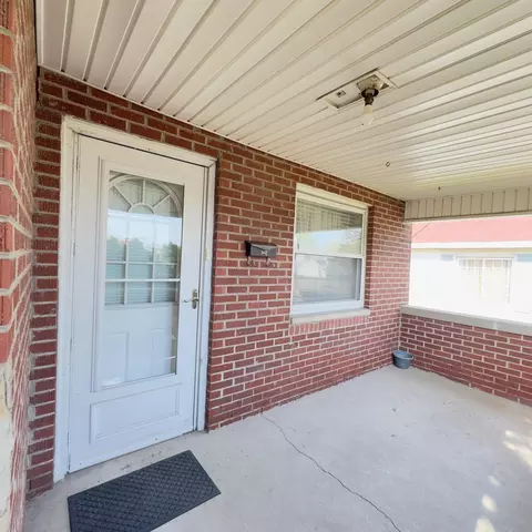 Exterior - 126 18th St, Corbin, KY 40701 photo 3 of 11