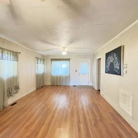 Living - 126 18th St, Corbin, KY 40701 photo 1 of 1