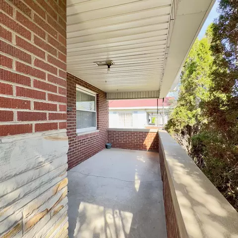 Exterior - 126 18th St, Corbin, KY 40701 photo 2 of 11