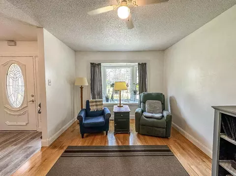 Living - 174 Derby Trl, Corbin, KY 40701 photo 3 of 3