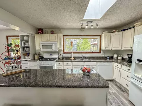Kitchen - 174 Derby Trl, Corbin, KY 40701 photo 1 of 6