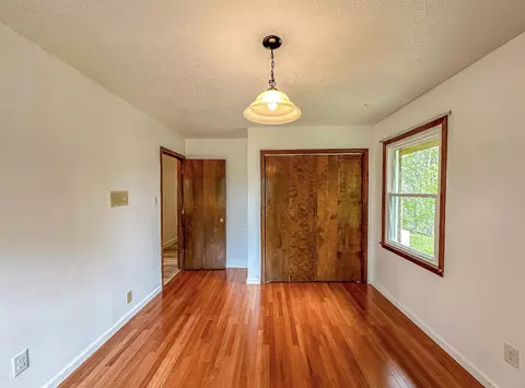 Bedroom - 174 Derby Trl, Corbin, KY 40701 photo 4 of 5