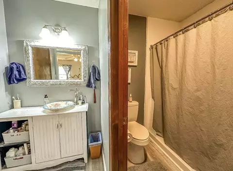 Bath - 174 Derby Trl, Corbin, KY 40701 photo 2 of 4