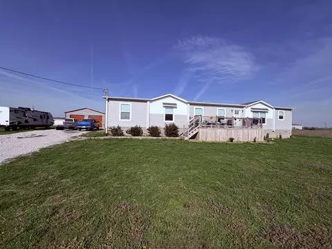 346 Turkey Loop, East Bernstadt, KY 40729