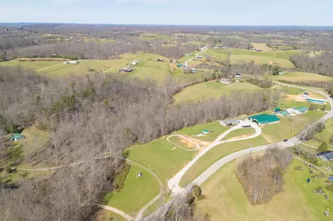 1867 Dan Ridge Rd, Wellington, KY 40387