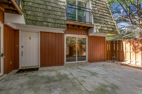 804 Turkey Foot Ct, Lexington, KY 40502