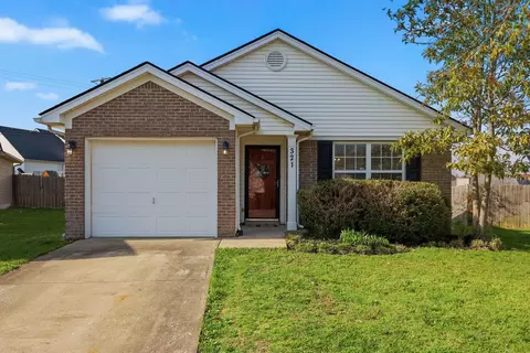 321 Loblolly Ct, Lexington, KY 40514