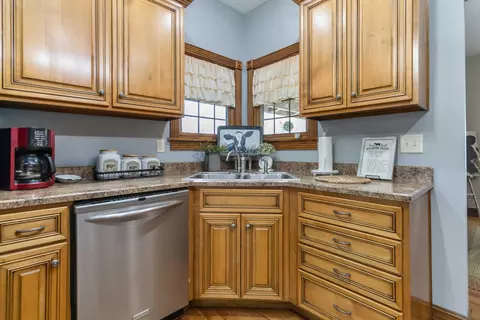 Kitchen - 153 Otter Creek Rd, Strunk, KY 42649 photo 2 of 2