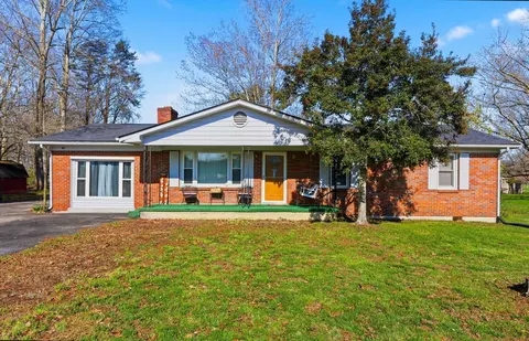 507 Holman Dr, Stanton, KY 40380