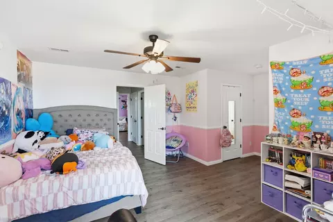 Bedroom - 104 Sutton Ln, Lancaster, KY 40444 photo 3 of 8