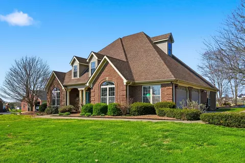 Exterior - 104 Sutton Ln, Lancaster, KY 40444 photo 3 of 9