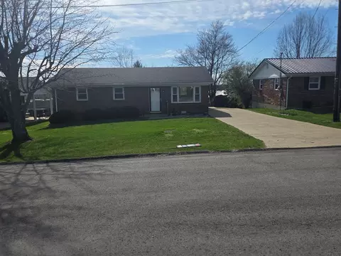 155 Alice Ave, Flemingsburg, KY 41041