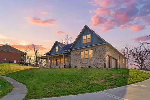 100 Seven Oaks Dr, Richmond, KY 40475