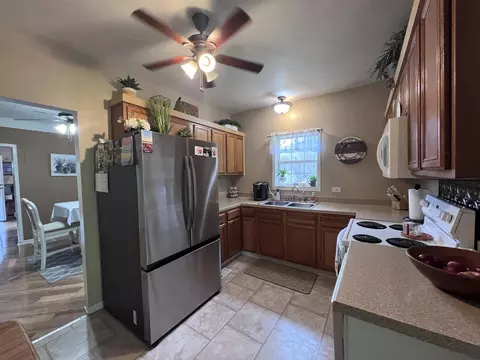 Kitchen - 59 River Rd, Miracle, KY 40856 photo 5 of 7