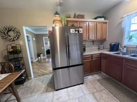 Kitchen - 59 River Rd, Miracle, KY 40856 photo 7 of 7