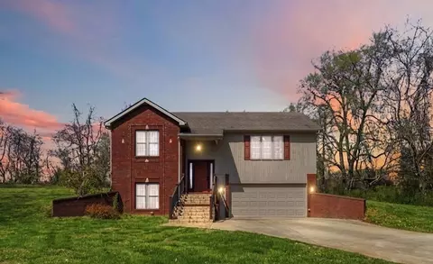 290 Twin Rivers Cir, Bronston, KY 42518