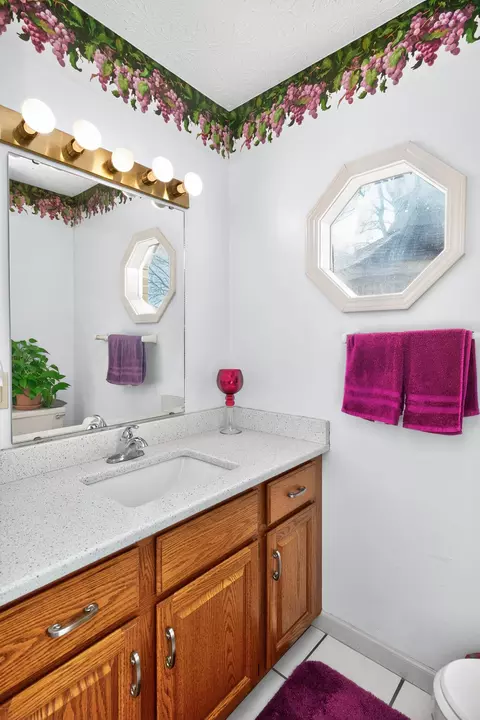Bath - 154 Old Bridge Rd, Danville, KY 40422 photo 1 of 4