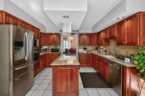 Kitchen - 154 Old Bridge Rd, Danville, KY 40422 photo 2 of 4