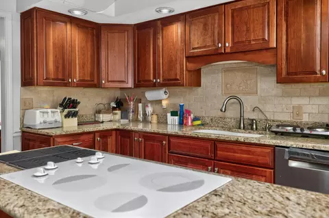 Kitchen - 154 Old Bridge Rd, Danville, KY 40422 photo 3 of 4