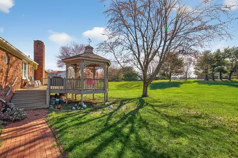 Exterior - 154 Old Bridge Rd, Danville, KY 40422 photo 5 of 7