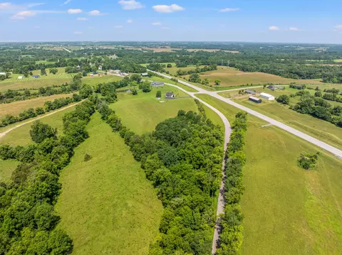 View/Area - 761 Texas Loop Rd, Springfield, KY 40069 photo 2 of 5