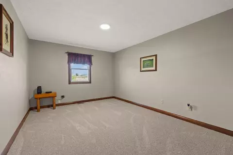 Bedroom - 761 Texas Loop Rd, Springfield, KY 40069 photo 1 of 6