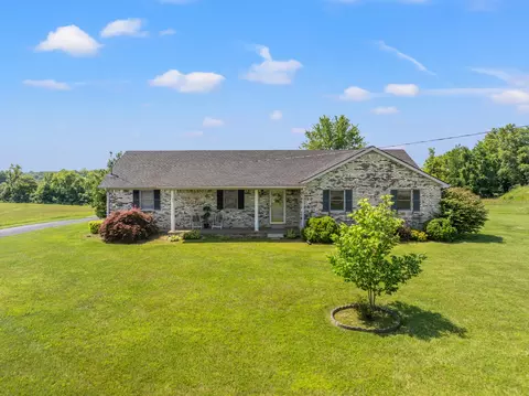 761 Texas Loop Rd, Springfield, KY 40069
