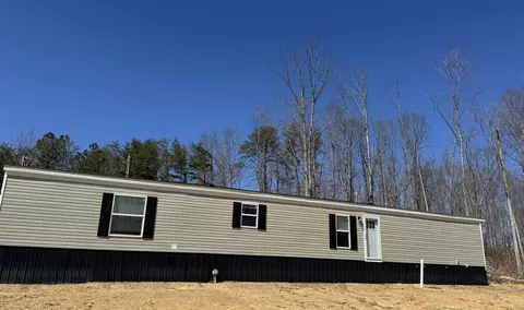 1710 Lamero-cruise Rd, East Bernstadt, KY 40729