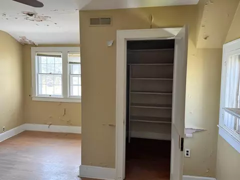 Bedroom - 510 Oak Ave, Corbin, KY 40701 photo 1 of 2